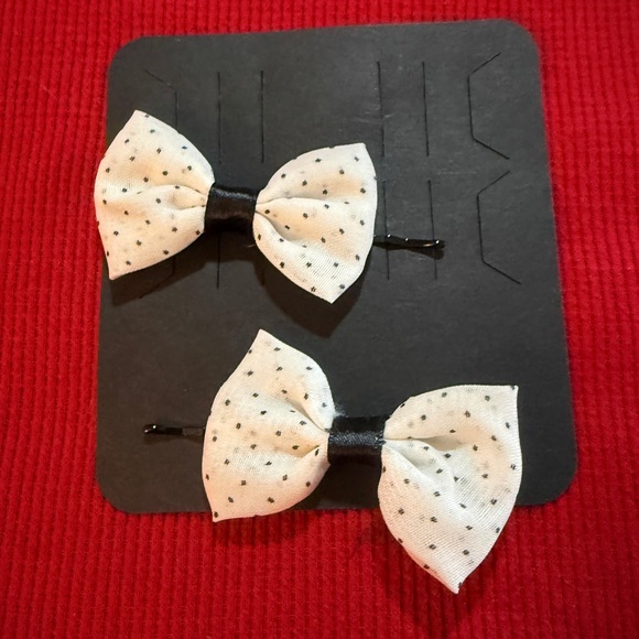 Polka Dot Bow Hair Pin - Picture 2 of 4